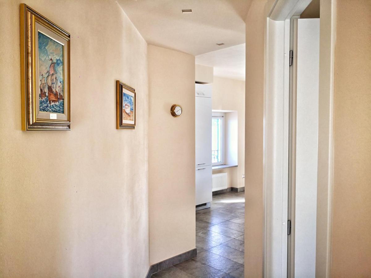 Appartamento Deluxe Con Terrazza Sul Mare Savona Kültér fotó