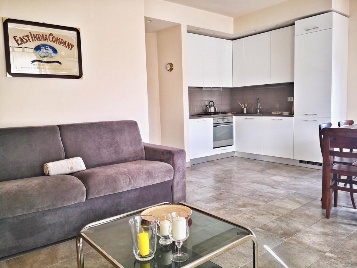 Appartamento Deluxe Con Terrazza Sul Mare Savona Kültér fotó